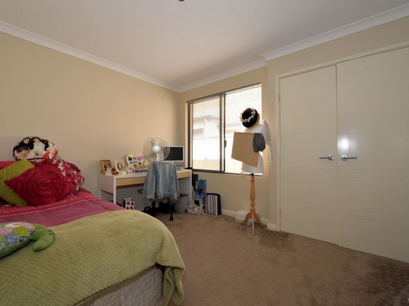 43 Three Bears Loop, Secret Harbour WA 6173