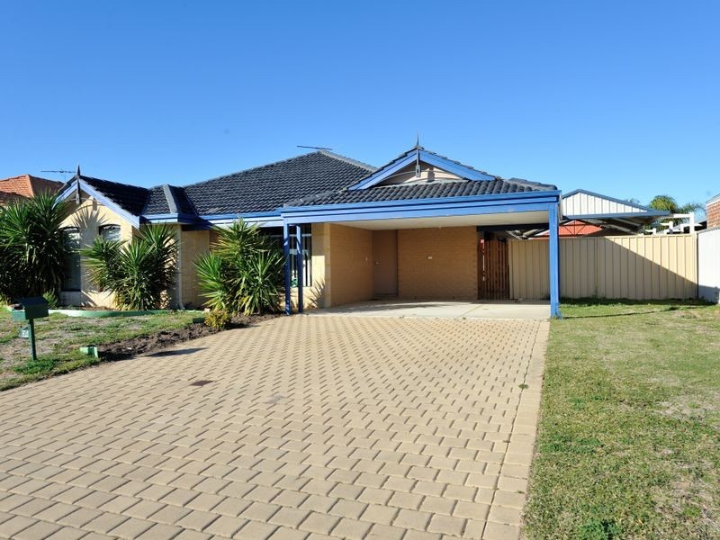 35 Pastrana Crescent, Port Kennedy WA 6172