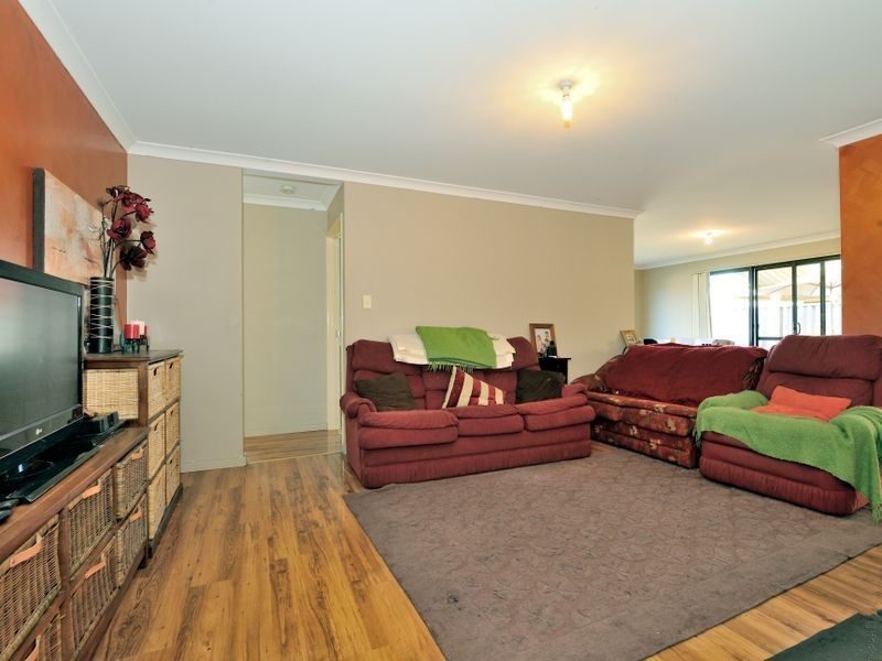 35 Pastrana Crescent, Port Kennedy WA 6172