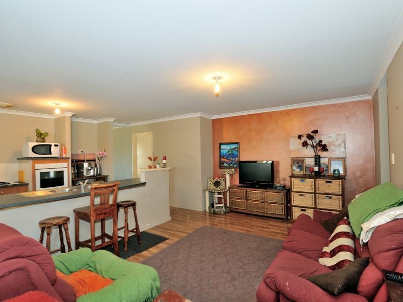 35 Pastrana Crescent, Port Kennedy WA 6172