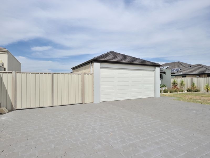 6 Lastovo Lane, Secret Harbour WA 6173