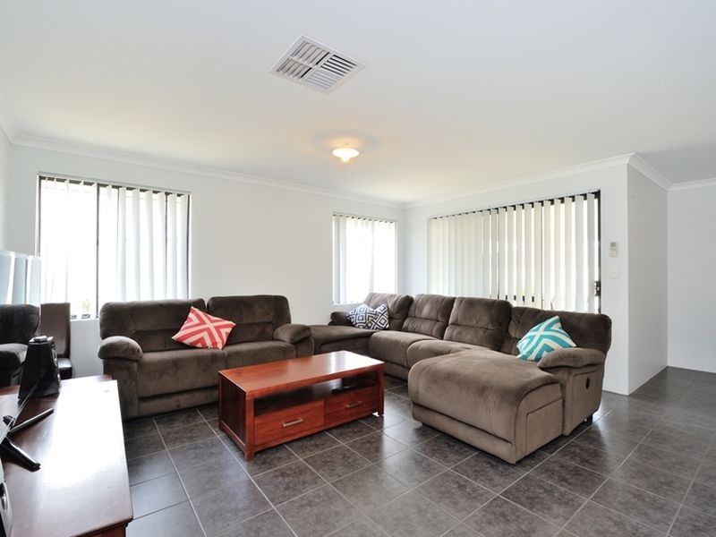 6 Lastovo Lane, Secret Harbour WA 6173