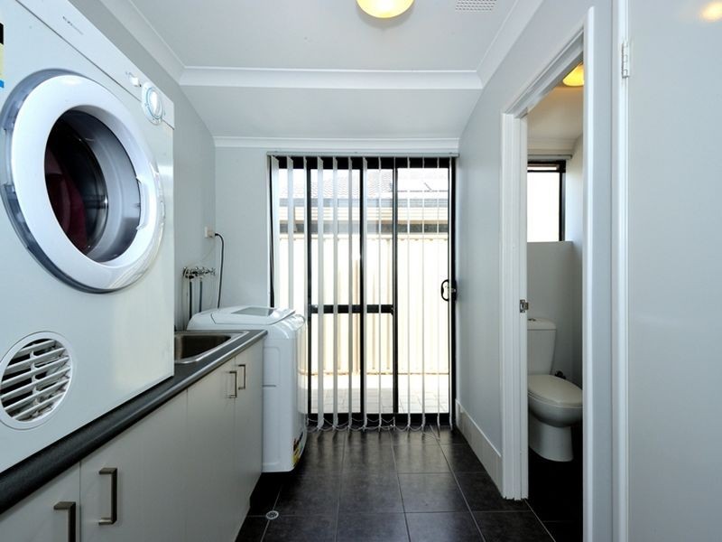 6 Lastovo Lane, Secret Harbour WA 6173