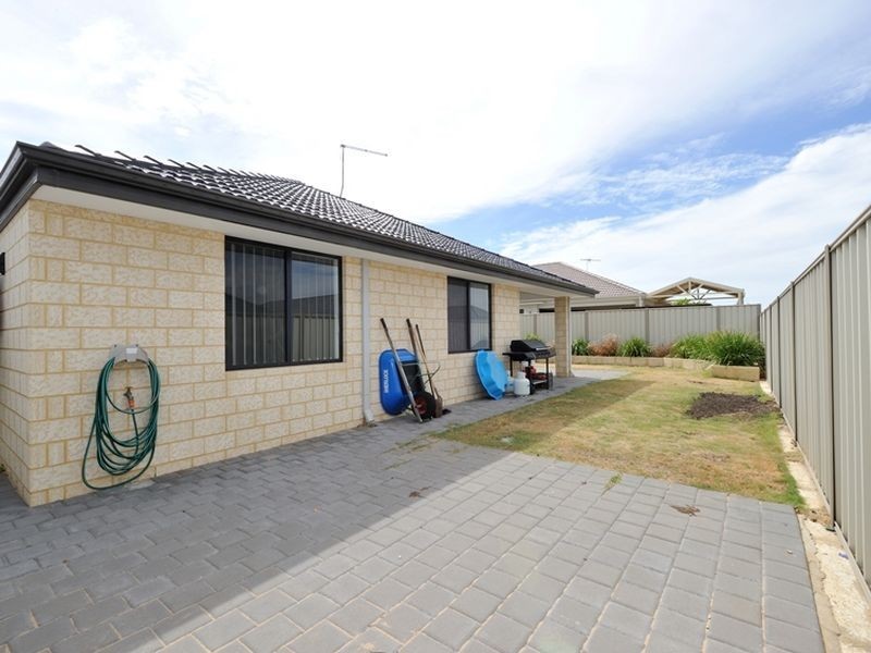 6 Lastovo Lane, Secret Harbour WA 6173