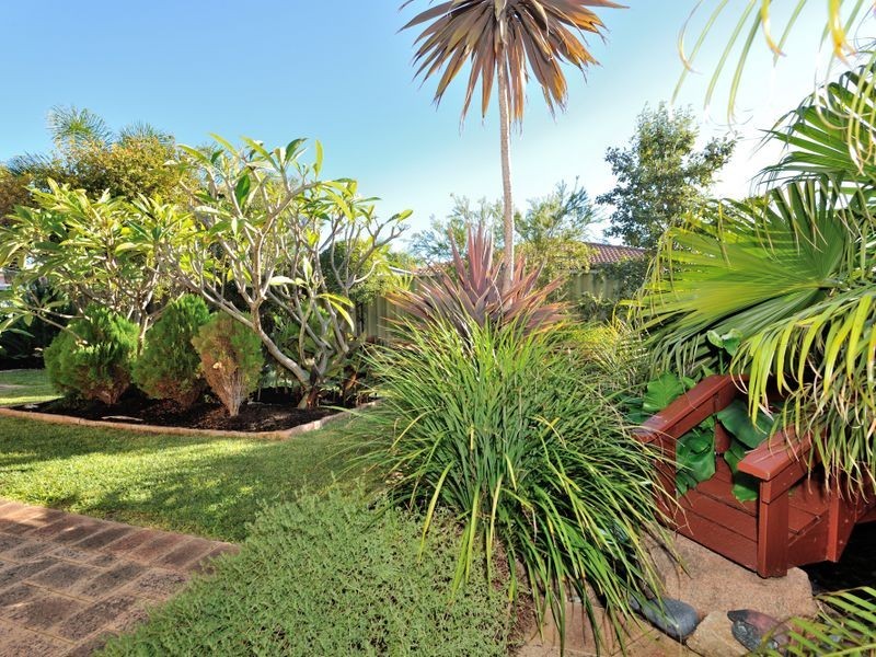 4 Trafalgar Gardens, Port Kennedy WA 6172