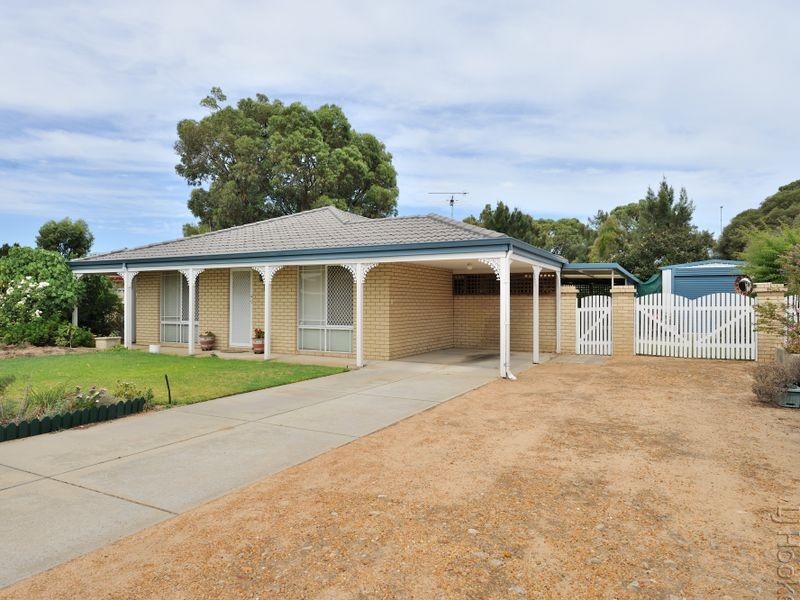 11 Canterbury Terrace, Meadow Springs WA 6210