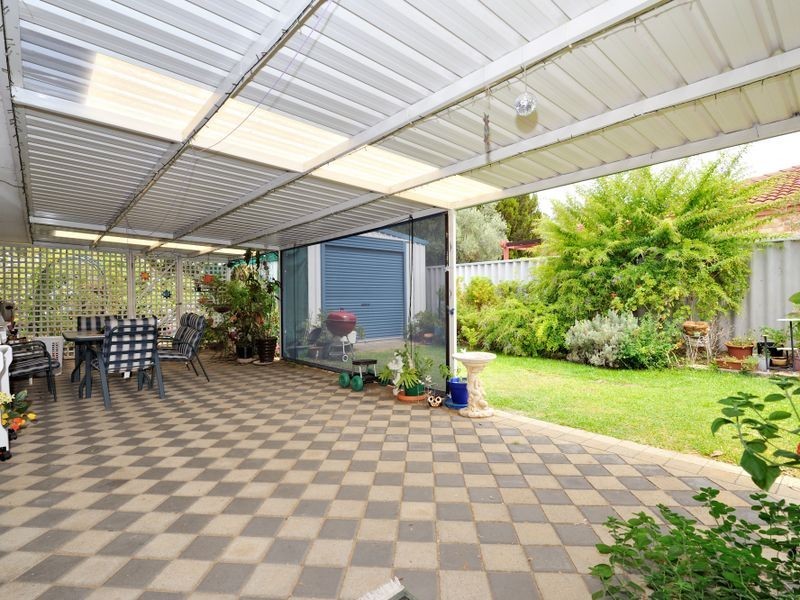 11 Canterbury Terrace, Meadow Springs WA 6210
