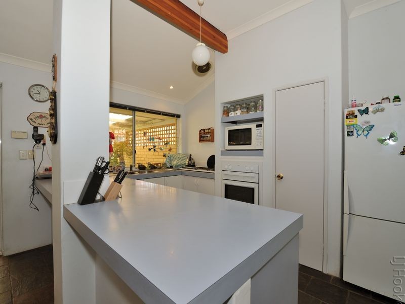 11 Canterbury Terrace, Meadow Springs WA 6210