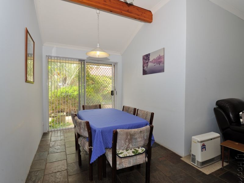 11 Canterbury Terrace, Meadow Springs WA 6210