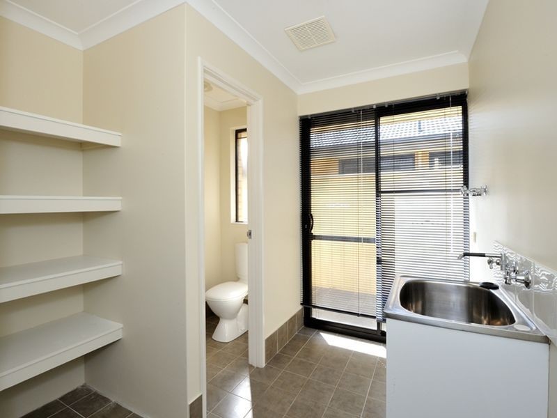 27 Frenchmans Crescent, Secret Harbour WA 6173