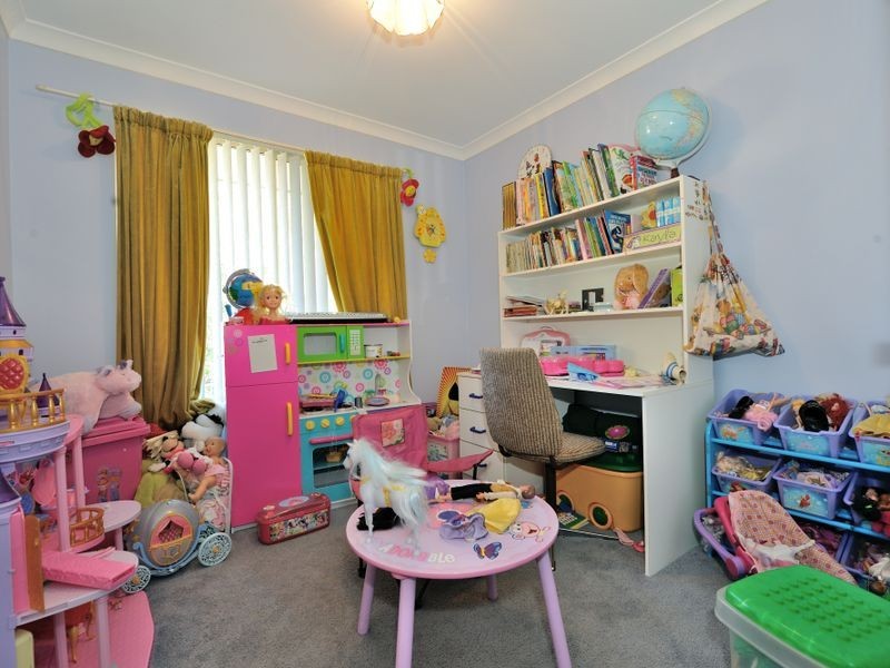 7 Hinds Court, Waikiki WA 6169