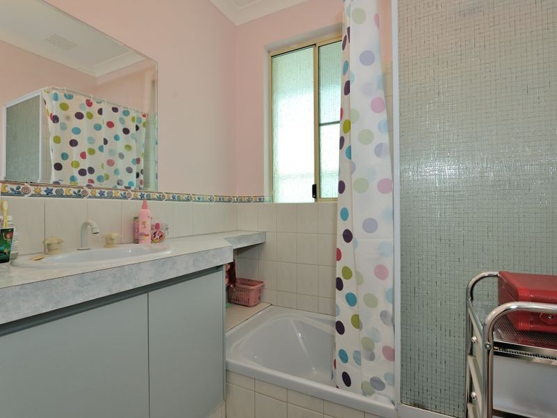 7 Hinds Court, Waikiki WA 6169