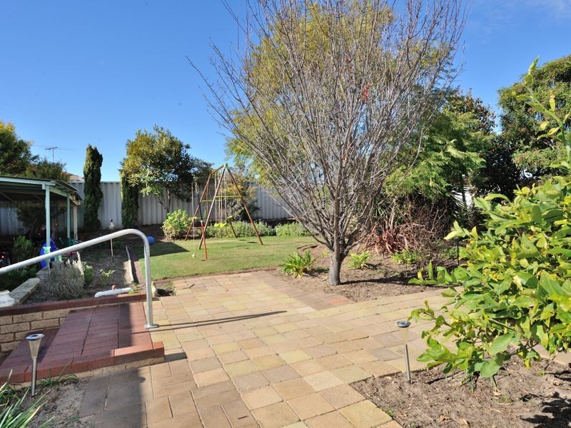 7 Hinds Court, Waikiki WA 6169