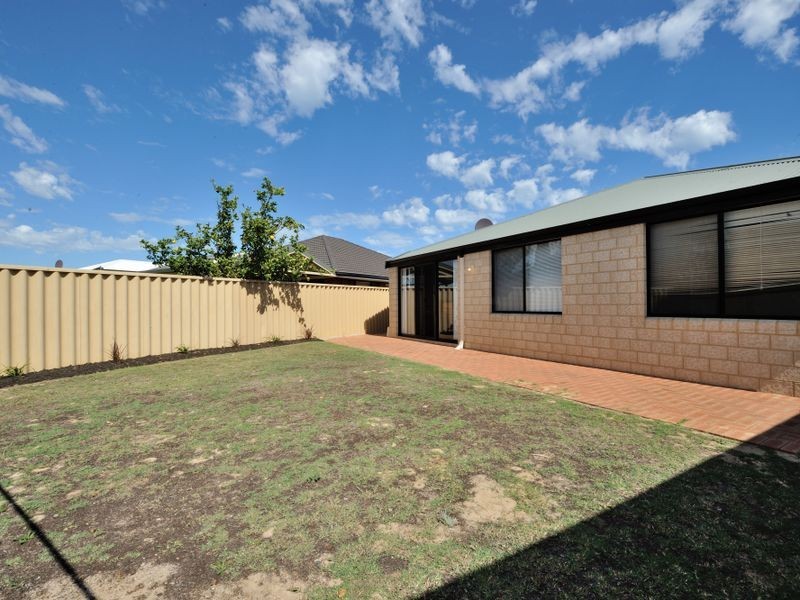 7 Fremont Crescent, Secret Harbour WA 6173