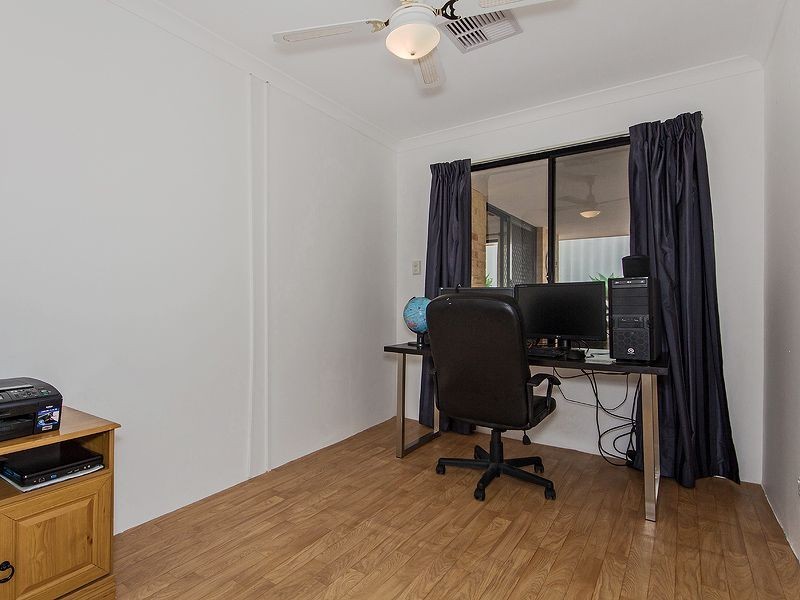 19 Narooma Close, Waikiki WA 6169