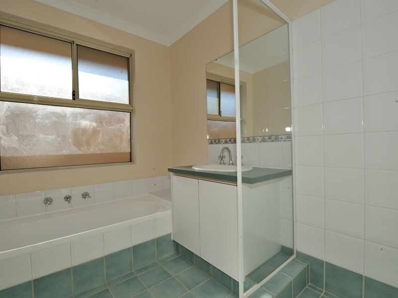 46 Kumarina Drive, Secret Harbour WA 6173