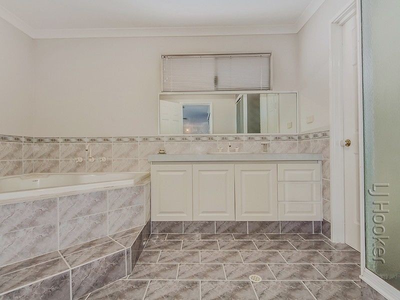 4 Warne Road, Baldivis WA 6171