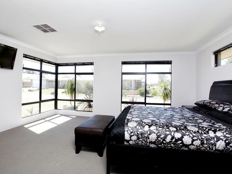 3 Rememberance Drive, Baldivis WA 6171