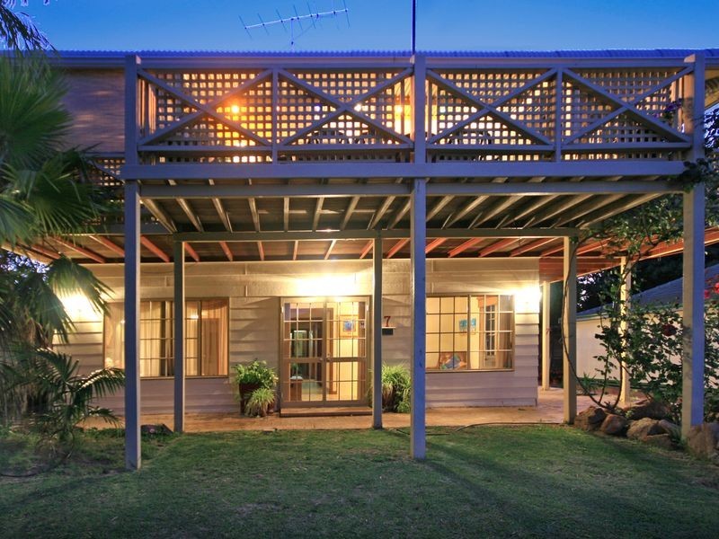 7 Vista Avenue, Rockingham WA 6168