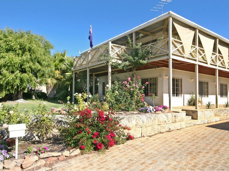 7 Vista Avenue, Rockingham WA 6168