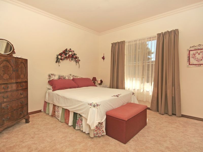 7 Vista Avenue, Rockingham WA 6168