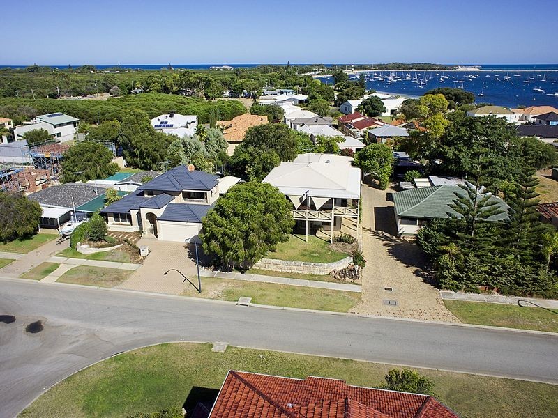 7 Vista Avenue, Rockingham WA 6168