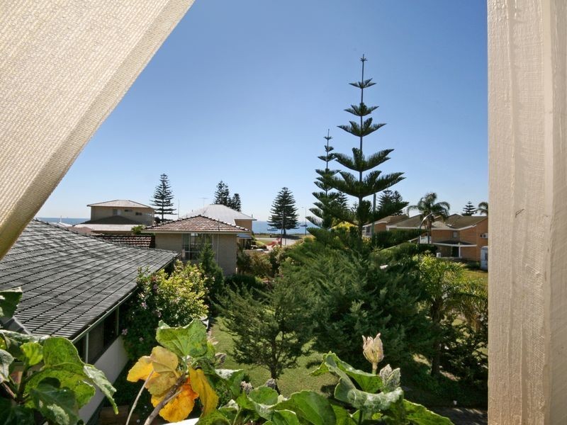 7 Vista Avenue, Rockingham WA 6168