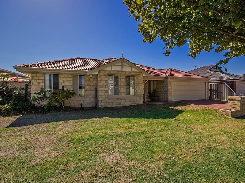 73 San Sebastian Boulevard, Port Kennedy WA 6172