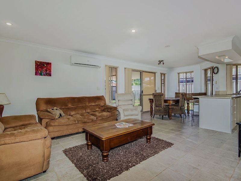 73 San Sebastian Boulevard, Port Kennedy WA 6172