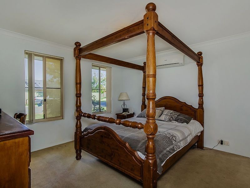 73 San Sebastian Boulevard, Port Kennedy WA 6172