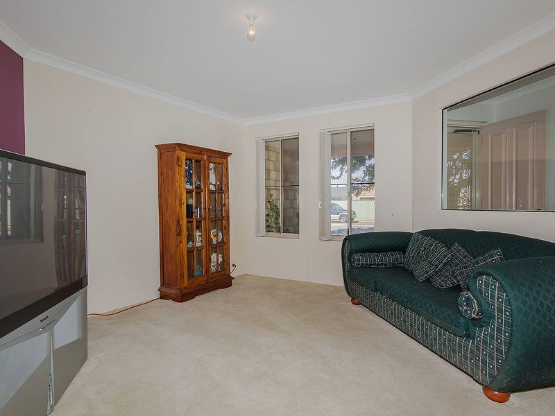 73 San Sebastian Boulevard, Port Kennedy WA 6172