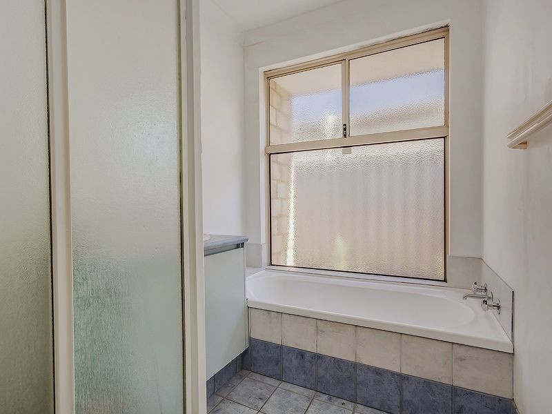 73 San Sebastian Boulevard, Port Kennedy WA 6172