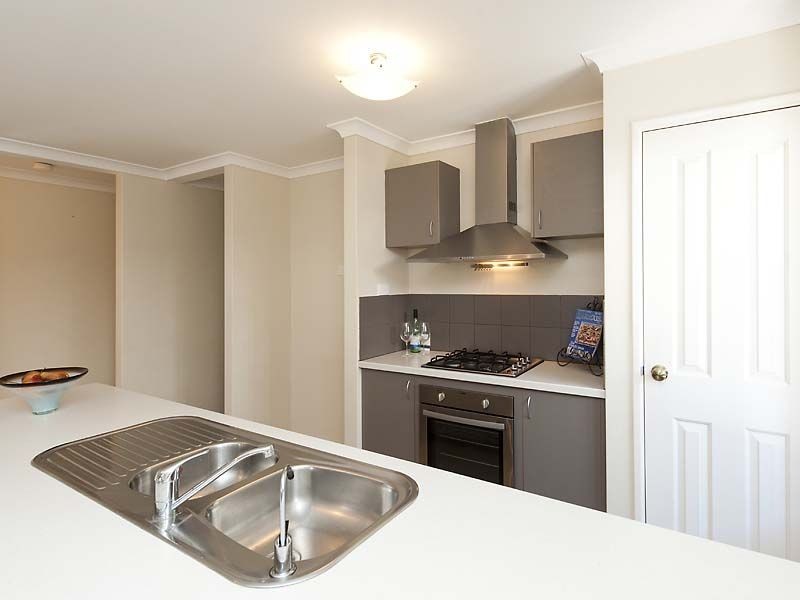 9 Ortona Crescent, Secret Harbour WA 6173