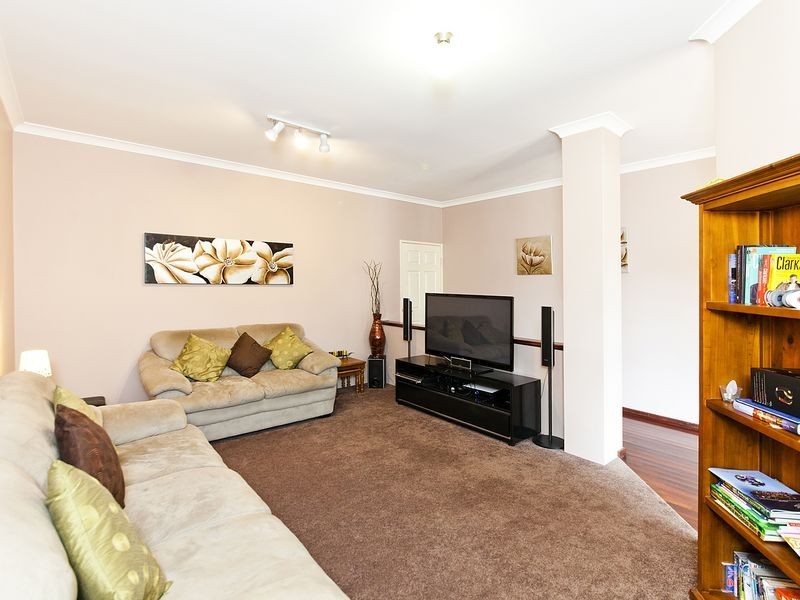 20 Durance Drive, Port Kennedy WA 6172