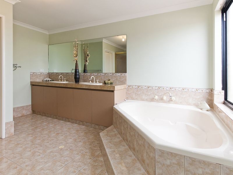 20 Durance Drive, Port Kennedy WA 6172