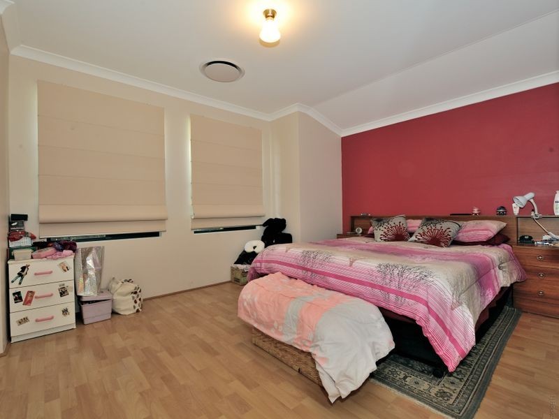 75 Fairview Drive, Waikiki WA 6169