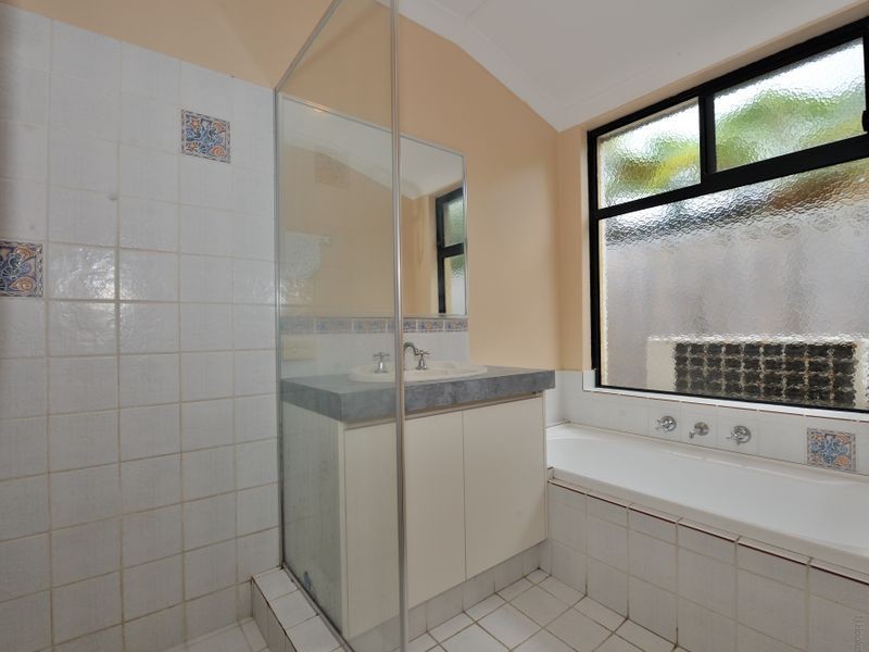 75 Fairview Drive, Waikiki WA 6169