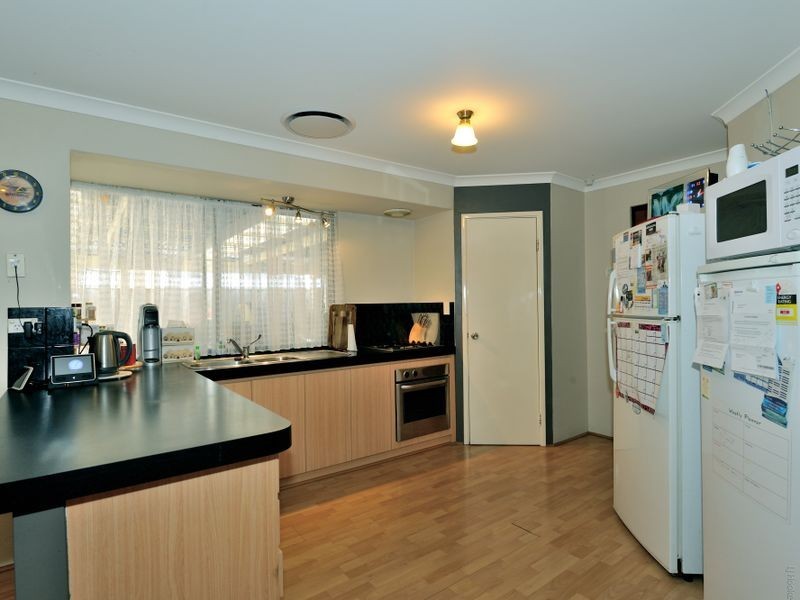 75 Fairview Drive, Waikiki WA 6169