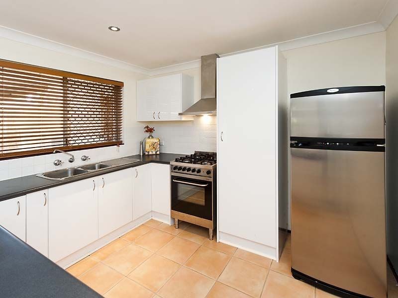 67 Cambridge Crescent, Cooloongup WA 6168