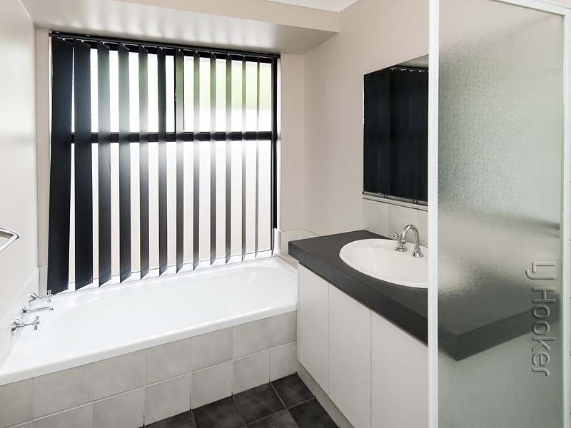 21 Merida Loop, Port Kennedy WA 6172