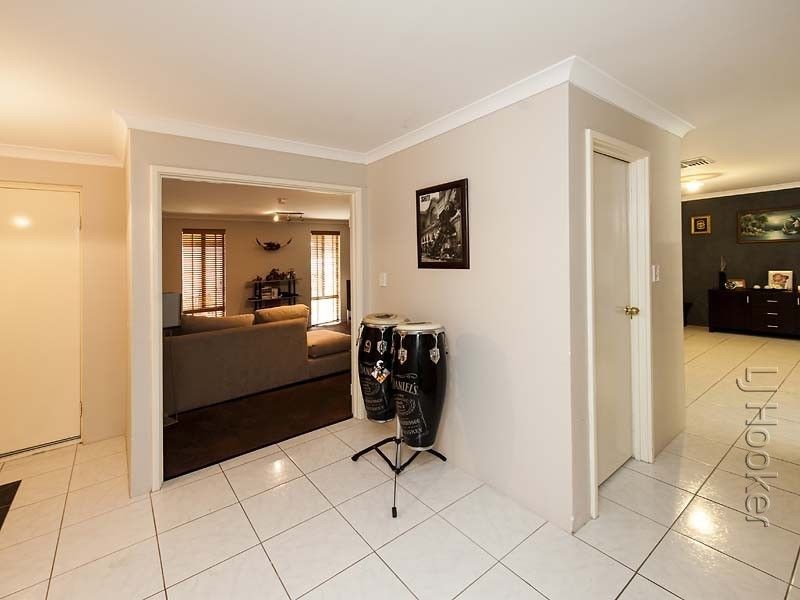 21 Merida Loop, Port Kennedy WA 6172