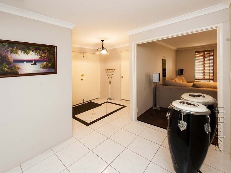 21 Merida Loop, Port Kennedy WA 6172