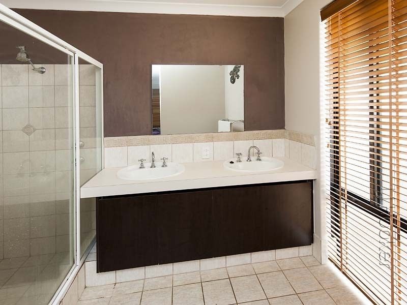 21 Merida Loop, Port Kennedy WA 6172