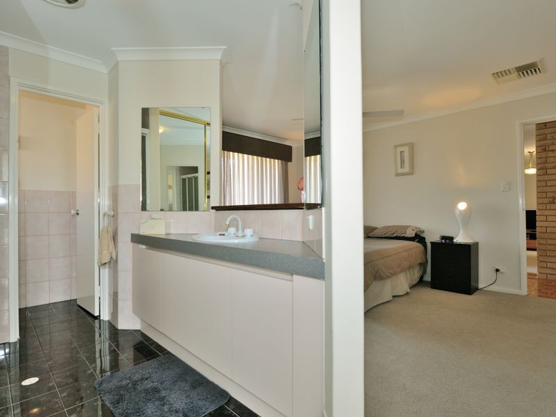 10 Bunbury Place, Rockingham WA 6168