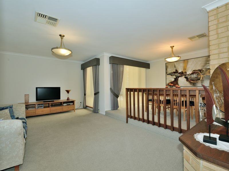 10 Bunbury Place, Rockingham WA 6168