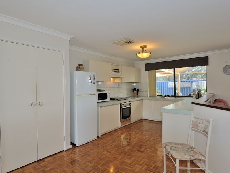 10 Bunbury Place, Rockingham WA 6168