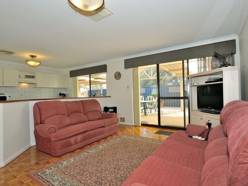 10 Bunbury Place, Rockingham WA 6168