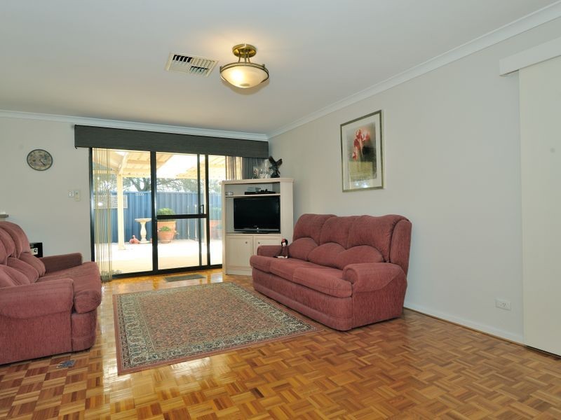 10 Bunbury Place, Rockingham WA 6168