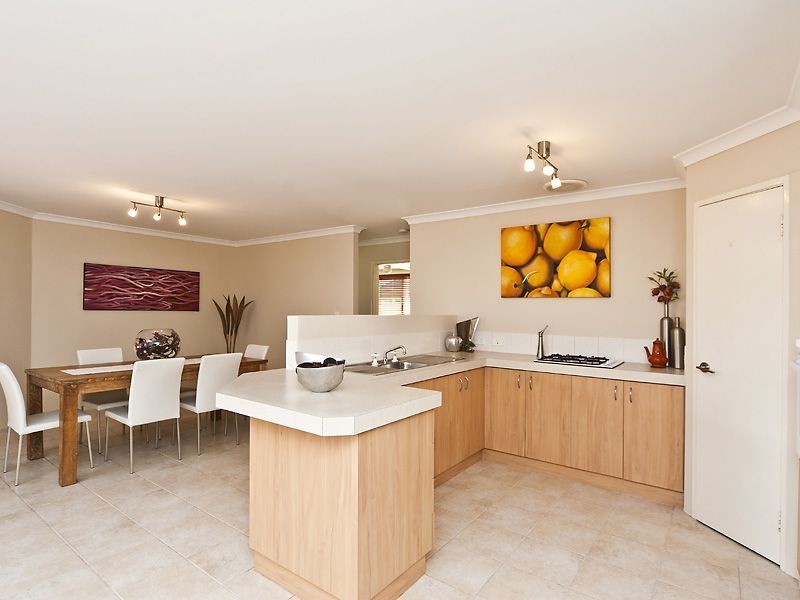 24 Edgecumbe Terrace, Baldivis WA 6171