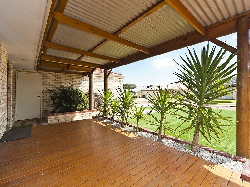 24 Edgecumbe Terrace, Baldivis WA 6171
